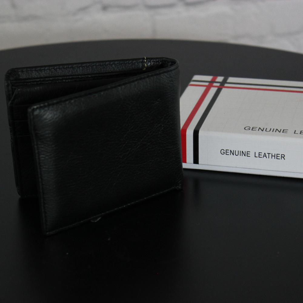 Wallet - Picture 2 of 4